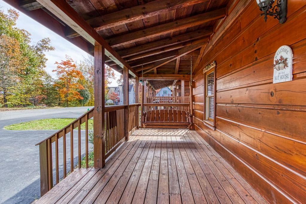 The Nut House, Hot Tub, Game Room, Wifi, 1089 Free Tickets Each Paid Day, Dollywood And More! بيدجن فورج المظهر الخارجي الصورة