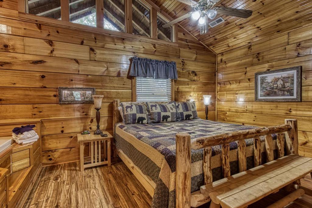 The Nut House, Hot Tub, Game Room, Wifi, 1089 Free Tickets Each Paid Day, Dollywood And More! بيدجن فورج المظهر الخارجي الصورة