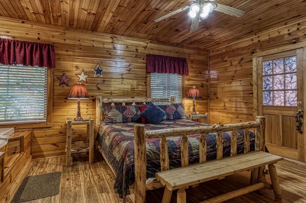 The Nut House, Hot Tub, Game Room, Wifi, 1089 Free Tickets Each Paid Day, Dollywood And More! بيدجن فورج المظهر الخارجي الصورة