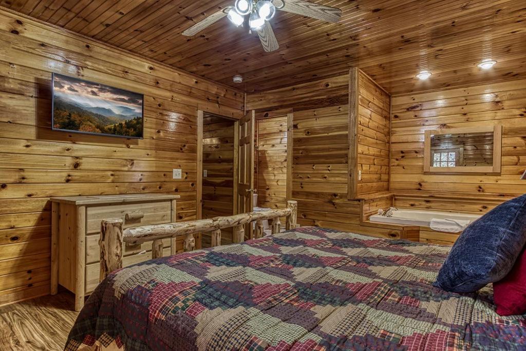 The Nut House, Hot Tub, Game Room, Wifi, 1089 Free Tickets Each Paid Day, Dollywood And More! بيدجن فورج المظهر الخارجي الصورة